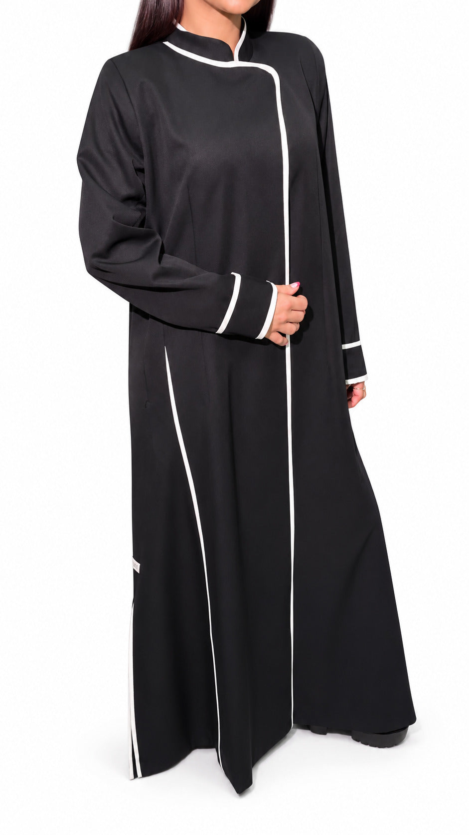 Monochrome Piping on white background — view 5