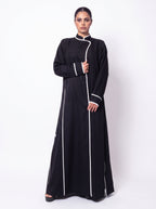 Monochrome Piping